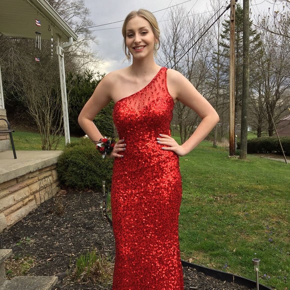 one shoulder red prom dress